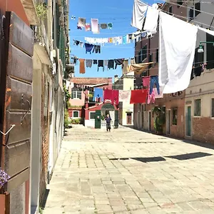 Biennale 1215 , Venezia Italia